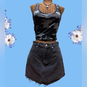 Madewell Skirt Black Rigid Denim Raw Hem Mini Frayed Women's Sz 27